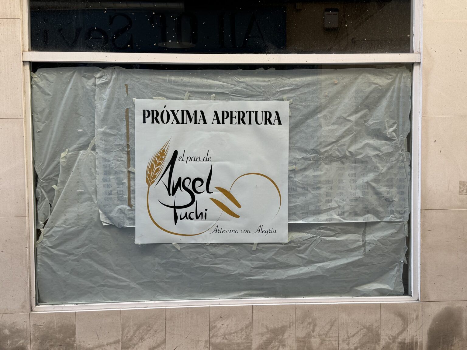 Ángel Puchi, el panadero de Coria del Río que marca tendencia inaugura tienda en Sevilla - Gastronomía y Moda
