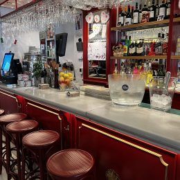 La Juana, Taberna con Arte, una parada obligada a orillas de la Plaza Mayor de Madrid - Gastronomía y Moda