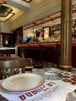 La Juana, Taberna con Arte, una parada obligada a orillas de la Plaza Mayor de Madrid - Gastronomía y Moda