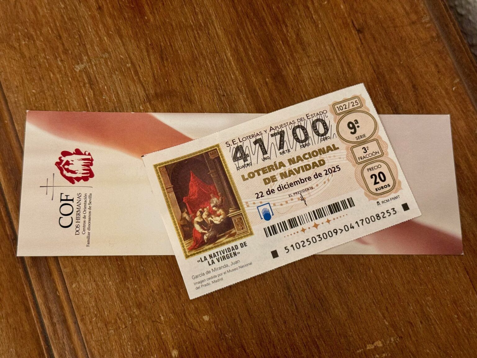 Ya tengo mi décimo de Lotería de Navidad solidaria de Dos Hermanas - Gastronomía y Moda