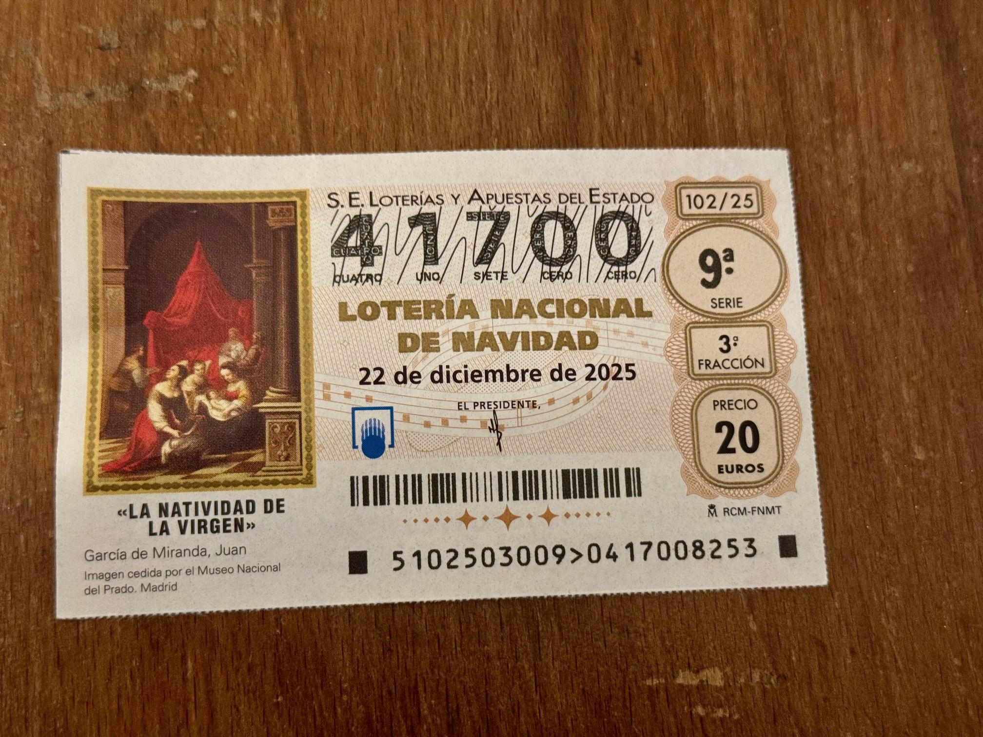 Ya tengo mi décimo de Lotería de Navidad solidaria de Dos Hermanas - Gastronomía y Moda