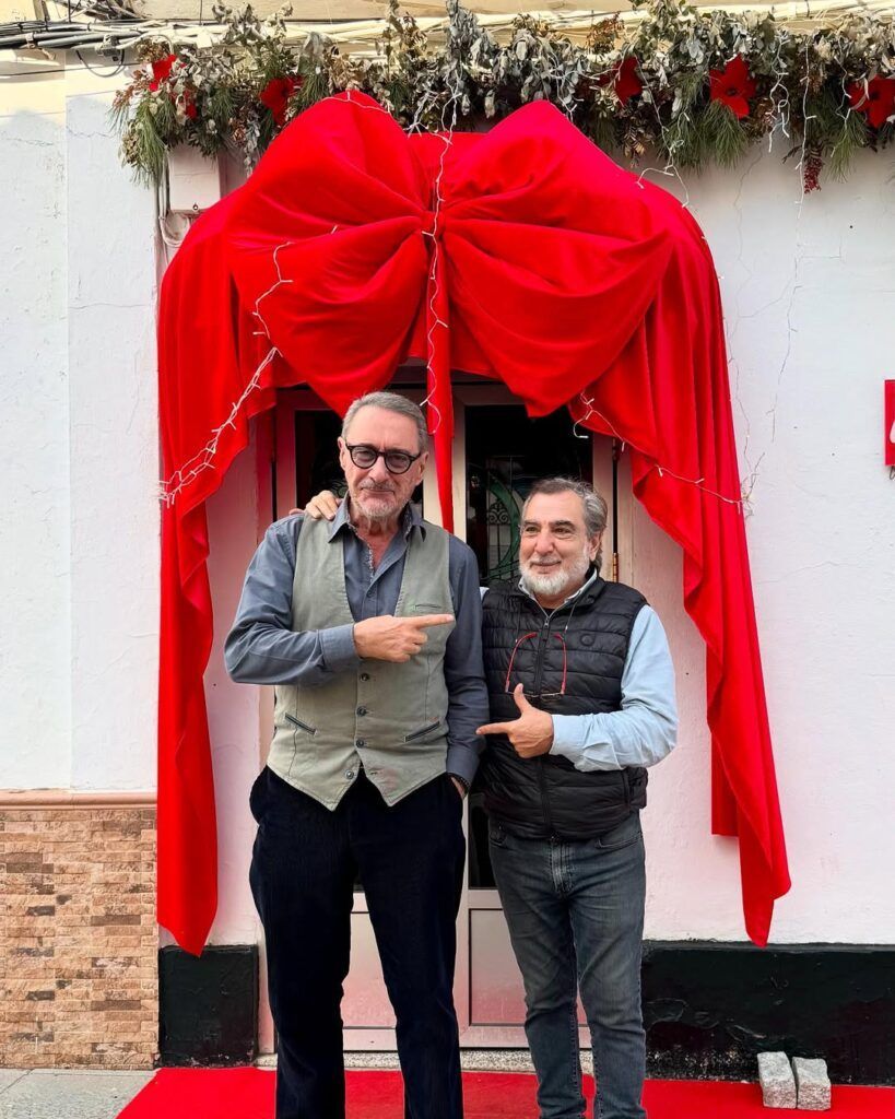 Carlos Herrera disfruta de la gastronomía de producto en El Rincón de Eu, una casa de comidas imprescindible en la provincia de Sevilla - Gastronomía y Moda.