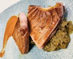 Becerrita eleva la cocina de producto en Sevilla con una ventresca de atún rojo llena de matices - Gastronomía y Moda