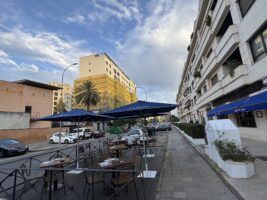 El italiano de Sevilla que sorprende con su pasta a la trufa, cannoli siciliani y una terraza perfecta para disfrutar sin prisas - Gastronomía y Moda