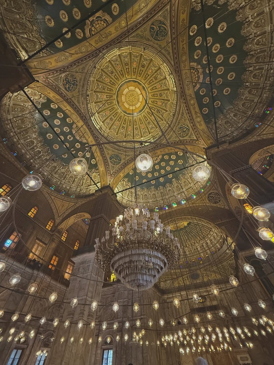 Mónica Sánchez del Monte recupera unas imágenes inéditas de Egipto y deslumbra desde la Mezquita de Alabastro en El Cairo - Gastronomía y Moda