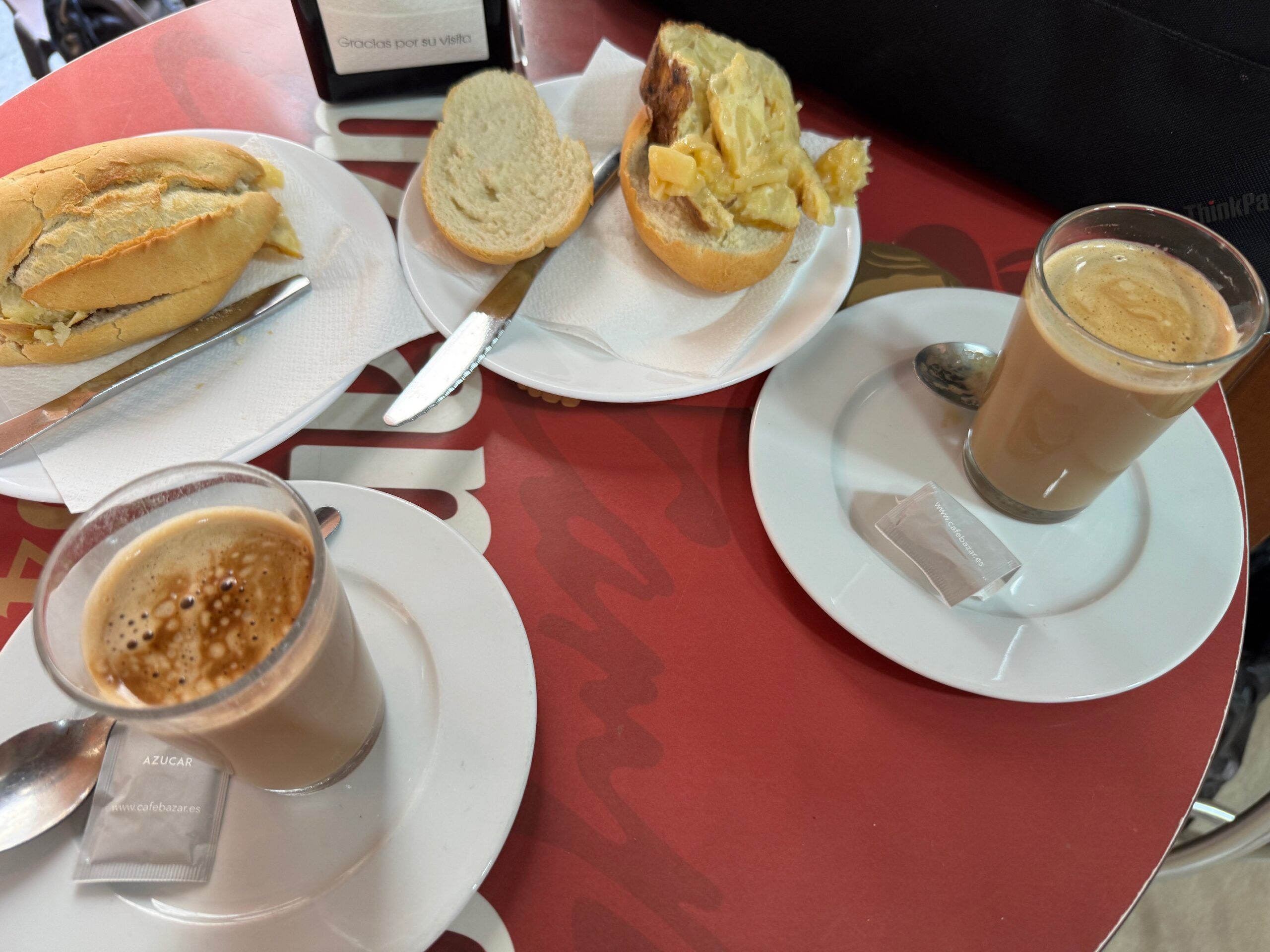 Café Bar Andaluz en Cádiz, donde mandan las tapas clásicas y de toda la vida - Gastronomía y Moda