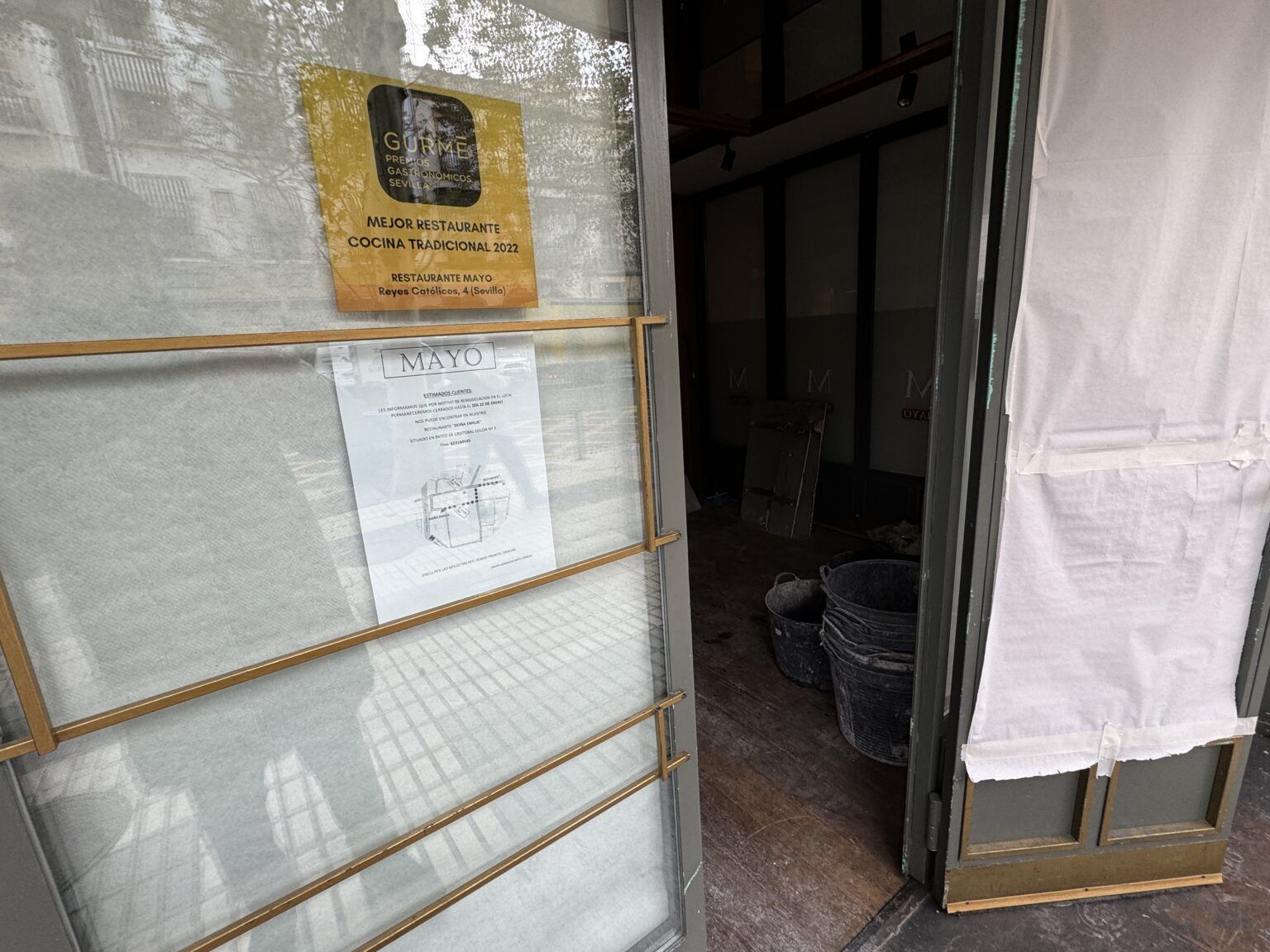 El restaurante Manolo Mayo en Sevilla cierra para «mudar su interior» El restaurante Manolo Mayo en Sevilla cierra para "mudar su interior" - Gastronomía y Moda