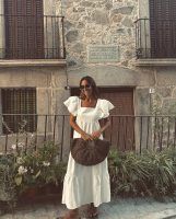 Mónica Sánchez del Monte ¡espectacular con el vestido blanco perfecto! 🤍 - Gastronomía y Moda