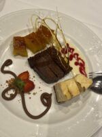 Casa Robles, cocina tradicional andaluza desde 1954 en el corazón de Sevilla - Gastronomía y Moda