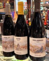 José Moro, presidente de Bodegas Cepa 21, disfruta en Sevilla de la mano de Carlos Herrera y Luis Martín Rubio - Gastronomía y Moda