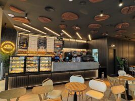 Centro comercial Lagoh: Donde los mini croissants de Manolo Bakes se hacen 'grandes' - Gastronomía y Moda