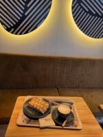 Centro comercial Lagoh: Donde los mini croissants de Manolo Bakes se hacen 'grandes' - Gastronomía y Moda
