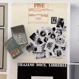 Sevilla antes del relato oficial: la memoria contracultural de Pive Amador toma la Sala Atín Aya - Gastronomía y Moda