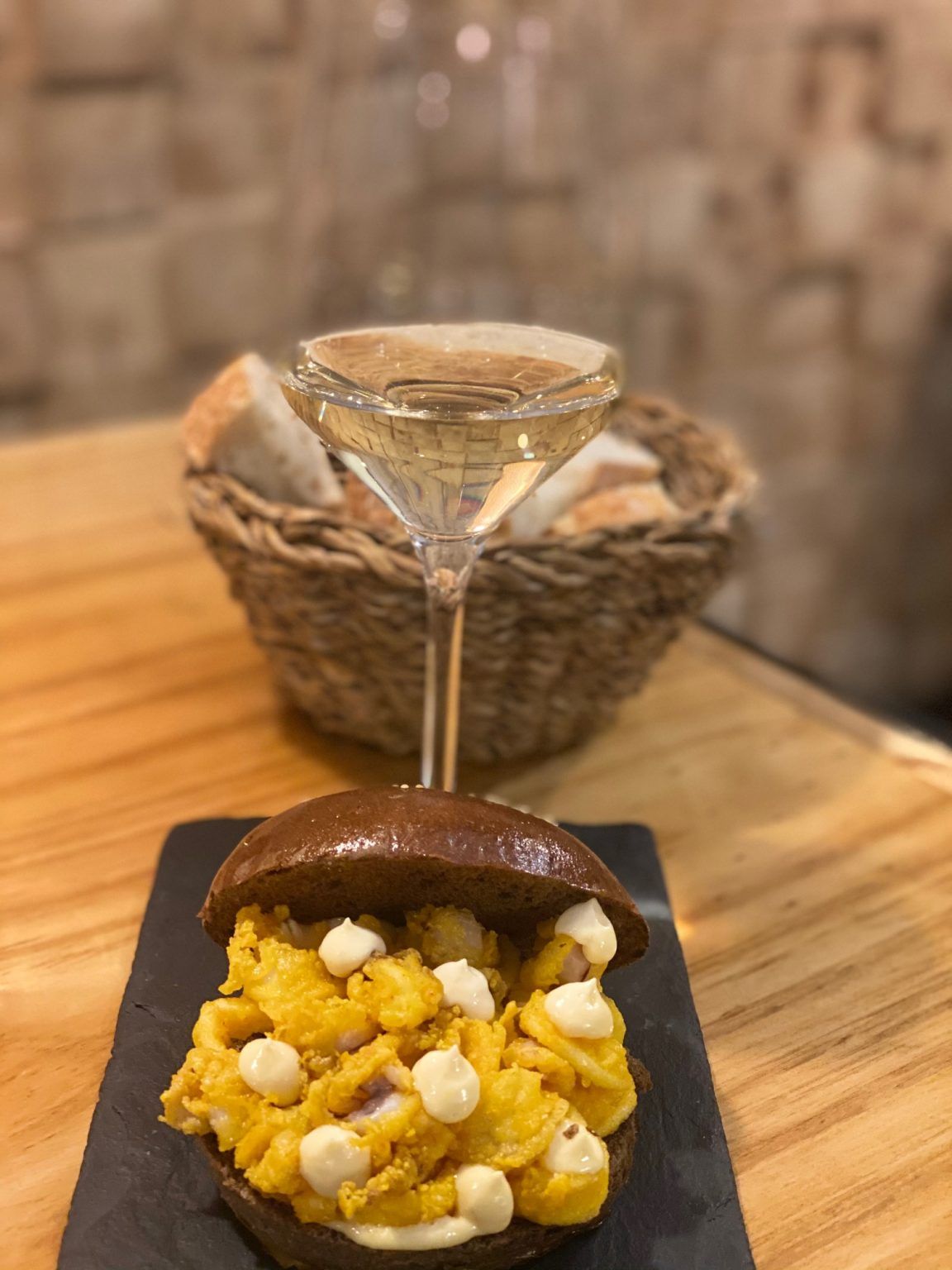 4 Almas, cocina 'canalla y descarada' en pleno centro de Sevilla - Gastronomía y Moda
