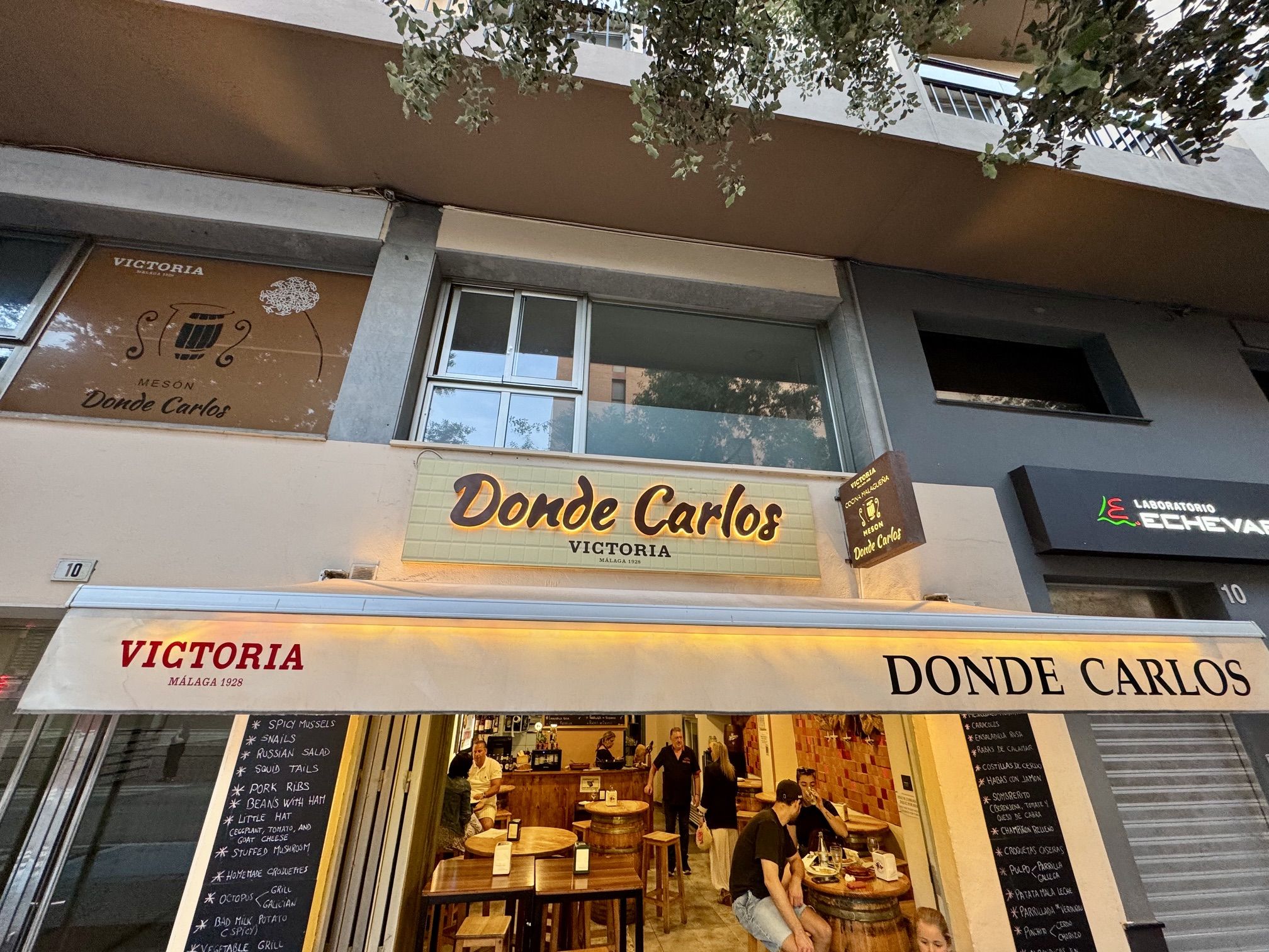 Mesón Donde Carlos, uno de nuestros restaurantes favoritos de Málaga para disfrutar de la cocina de siempre - Gastronomía y Moda