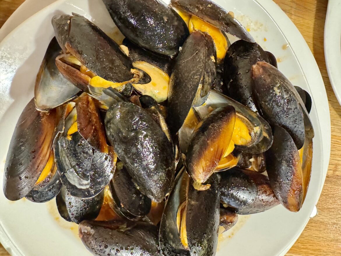 Mesón Donde Carlos, uno de nuestros restaurantes favoritos de Málaga para disfrutar de la cocina de siempre - Gastronomía y Moda