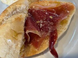 El desayuno del día en Sevilla: Casa Consuelo - Gastronomía y Moda