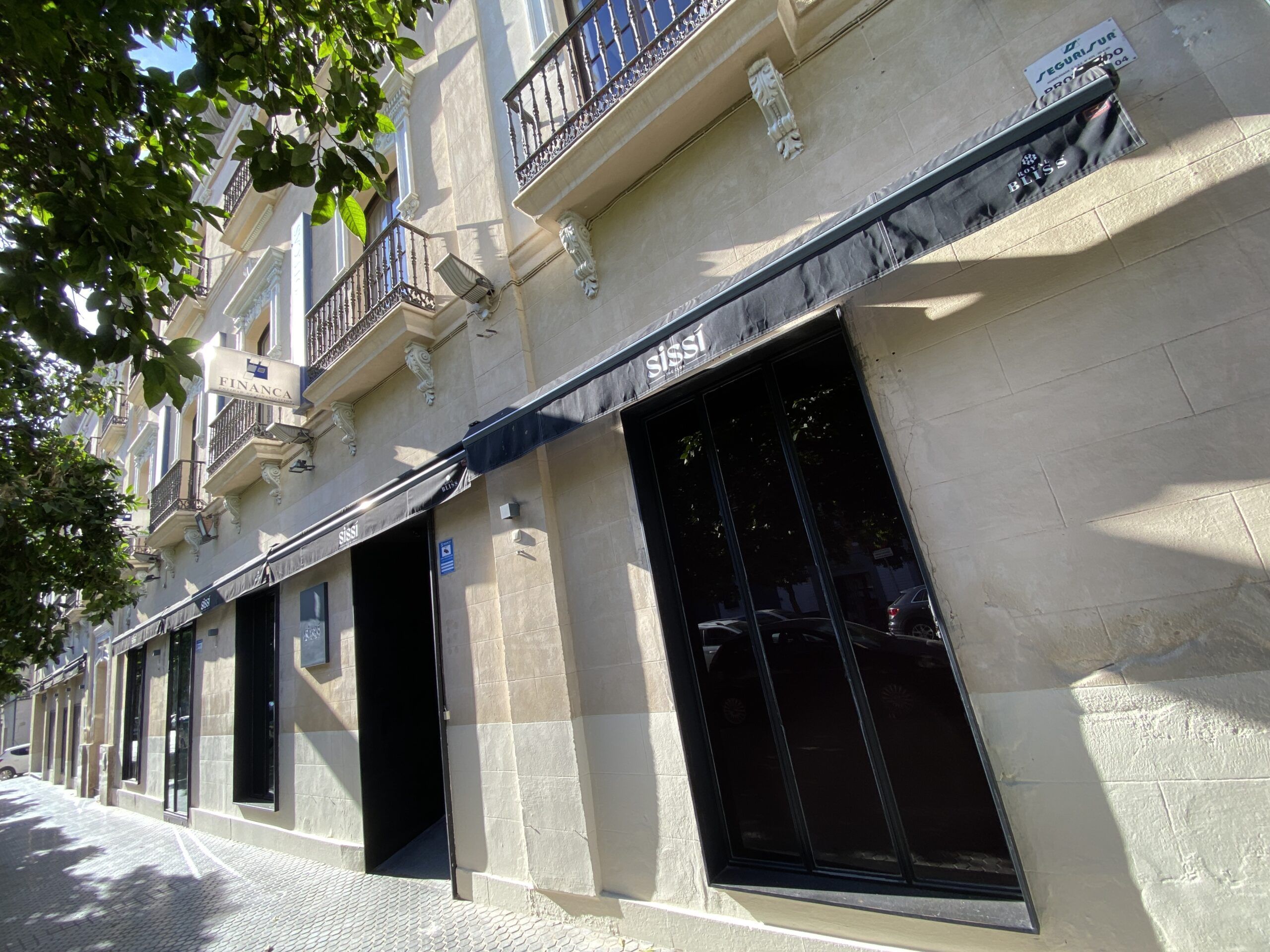 Sissí Piano Bar, el primer 'piano bar' de Sevilla - Gastronomía y Moda