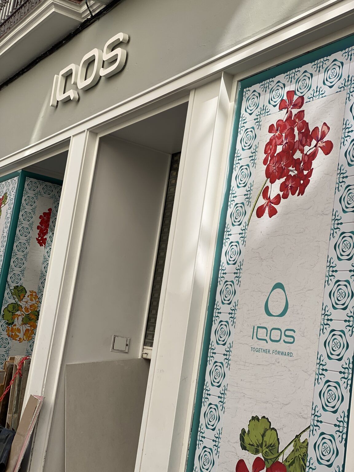 IQOS, la alternativa libre de humo para disfrutar del tabaco llega al centro de Sevilla IQOS, la alternativa libre de humo para disfrutar del tabaco llega al centro de Sevilla - Gastronomía y Moda