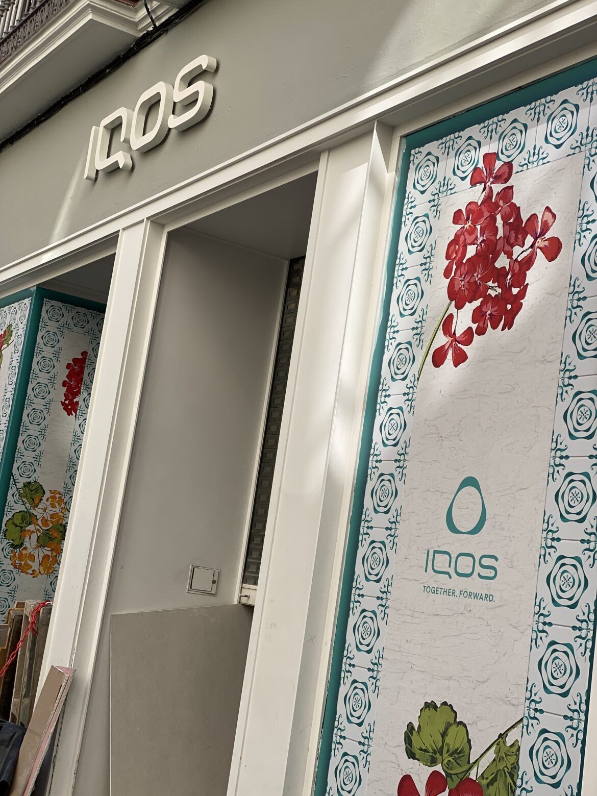 IQOS, la alternativa libre de humo para disfrutar del tabaco llega al centro de Sevilla - Gastronomía y Moda
