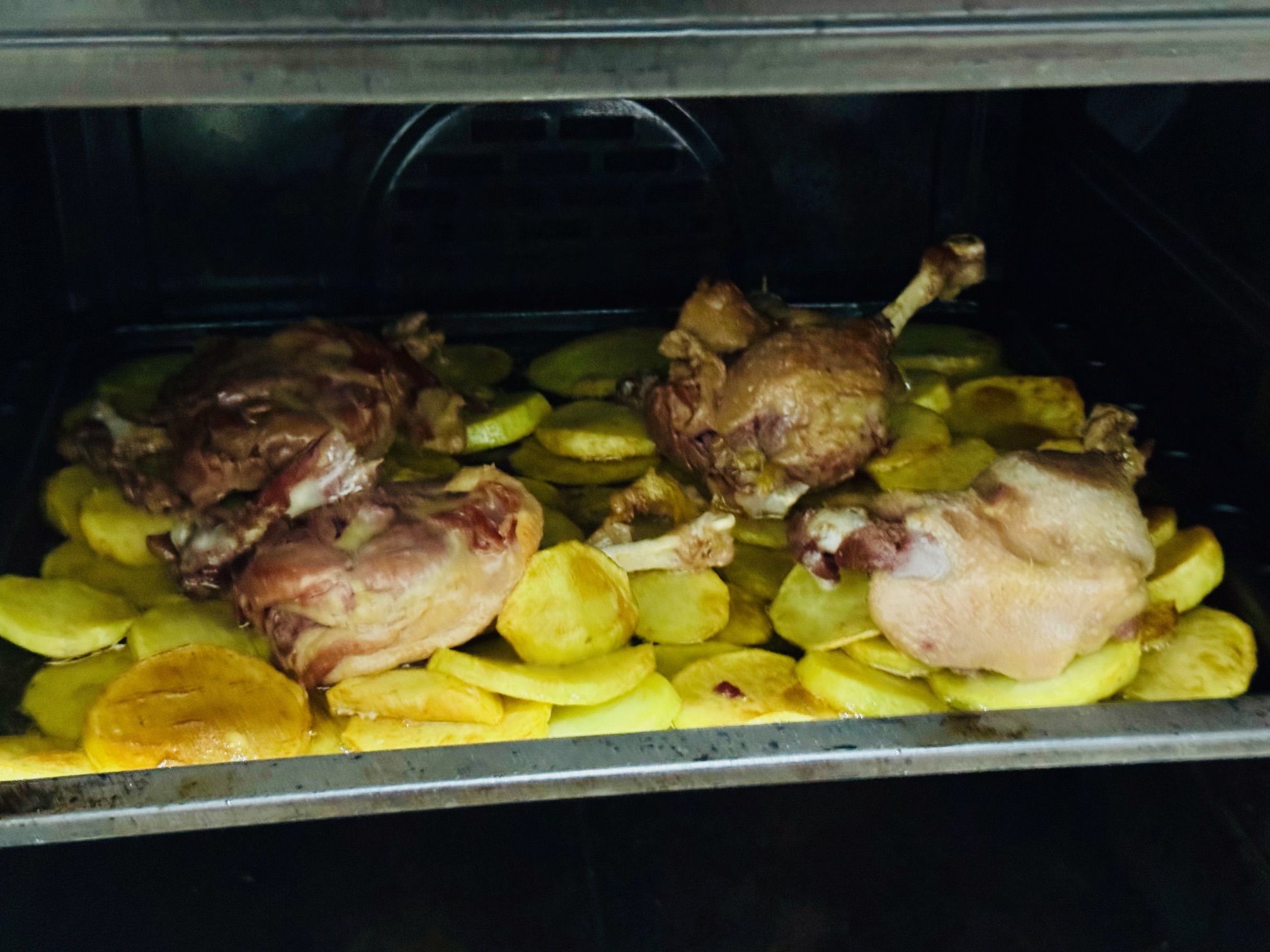 Martiko y el confit de pato al horno que triunfa en casa - Gastronomía y Moda