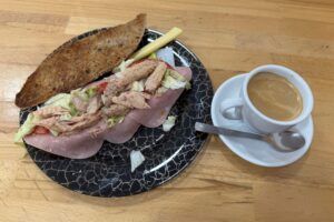 El desayuno del día en Sevilla: Cervecería Santas Tapas Pura Cepa - Gastronomía y Moda
