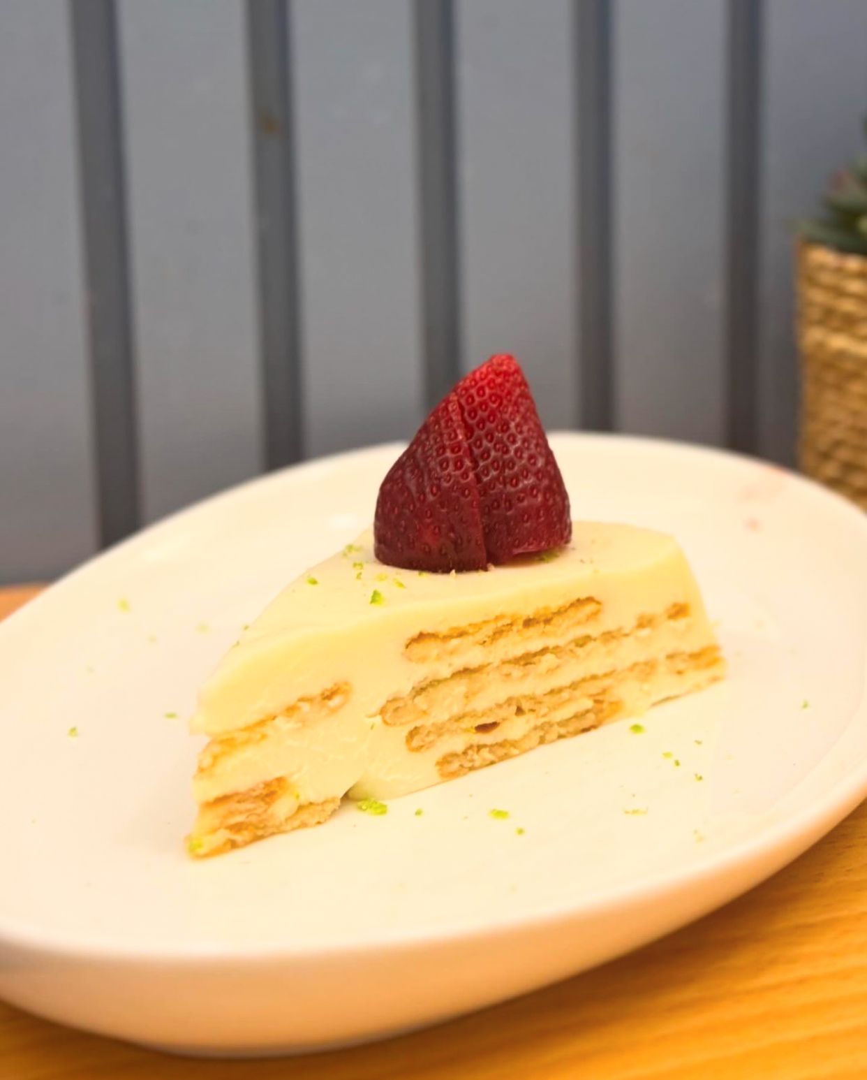 Charnela, una coqueta tabernita gastronómica en Madrid que nos conquista con su pasión por el mejillón - Gastronomía y Moda