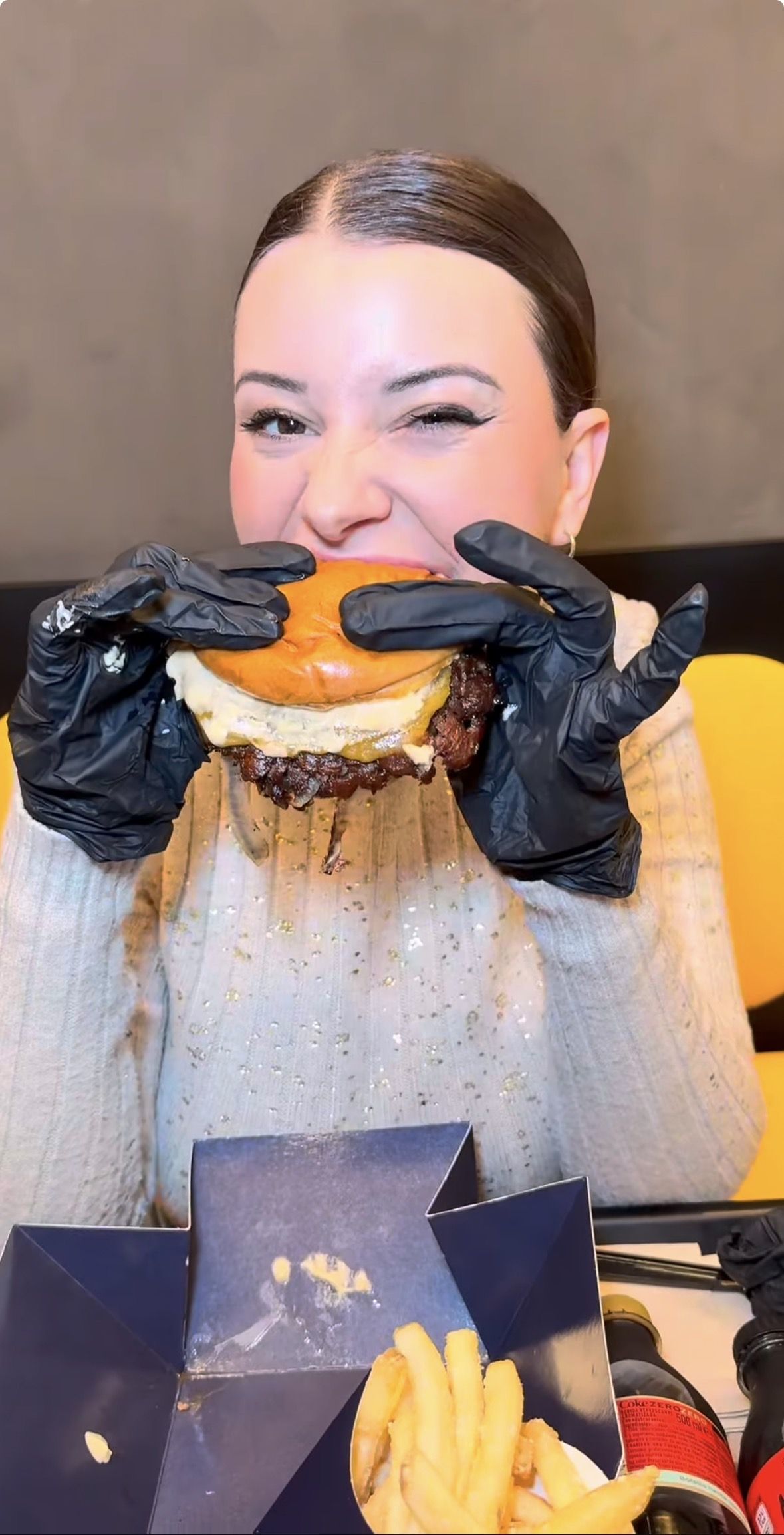 Sara Sancho recomienda en Instagram la hamburguesa que no falla en Sevilla - Gastronomía y Moda