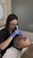 Pepelu Martínez apuesta por el Beauty Booster con Dermapen en Clínica Dorsia Sevilla Este - Gastronomía y Moda