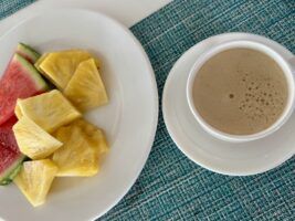 Desayunos, almuerzos y cenas con vistas privilegiadas al Mediterráneo en Fergus Style Carema Beach - Gastronomía y Moda