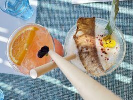 Desayunos, almuerzos y cenas con vistas privilegiadas al Mediterráneo en Fergus Style Carema Beach - Gastronomía y Moda