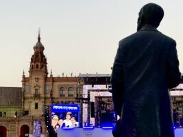 Aitana inaugura Icónica Santalucía Sevilla Fest confirmando que el pop español tiene una superestrella - Gastronomía y Moda