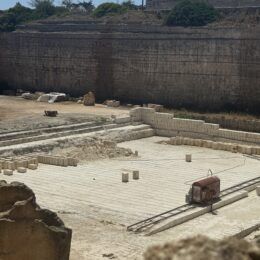 Lithica, el paisaje secreto de Menorca que parece tallado para sorprender al viajero - Gastronomía y Moda