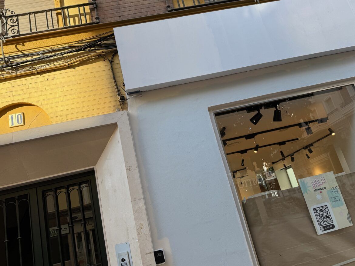 Este es el local que va a revolucionar el mundo de la moda en la calle Asunción de Sevilla - Gastronomía y Moda