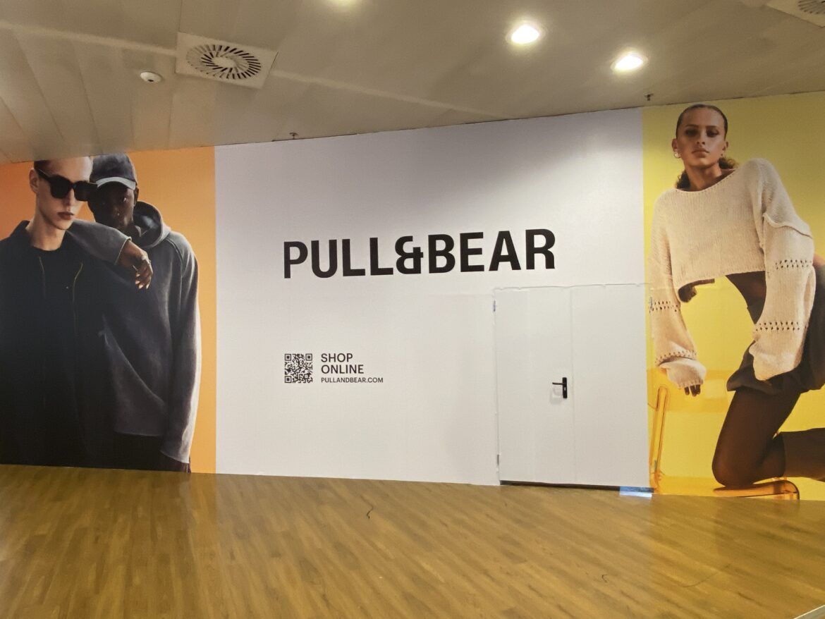 Pull&Bear apuesta por su expansión ampliando y reformando su tienda en el centro comercial Nervión Plaza Pull&Bear apuesta por su expansión ampliando y reformando su tienda en el centro comercial Nervión Plaza - Gastronomía y Moda
