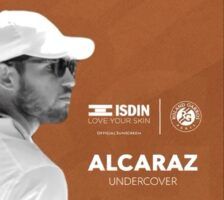 Carlos Alcaraz da cuenta de la importancia de la protección solar con ISDIN en Roland Garros - Gastronomía y Moda