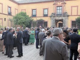 Marta Robles y Elías Cruz ganan los Premios Ateneo de Novela 2026 - Gastronomía y Moda
