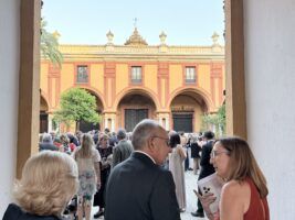Marta Robles y Elías Cruz ganan los Premios Ateneo de Novela 2026 - Gastronomía y Moda