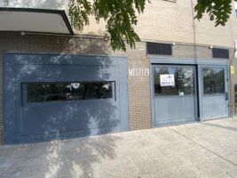 Local libre en Los Bermejales, tras el cierre de Mestizo - Gastronomía y Moda