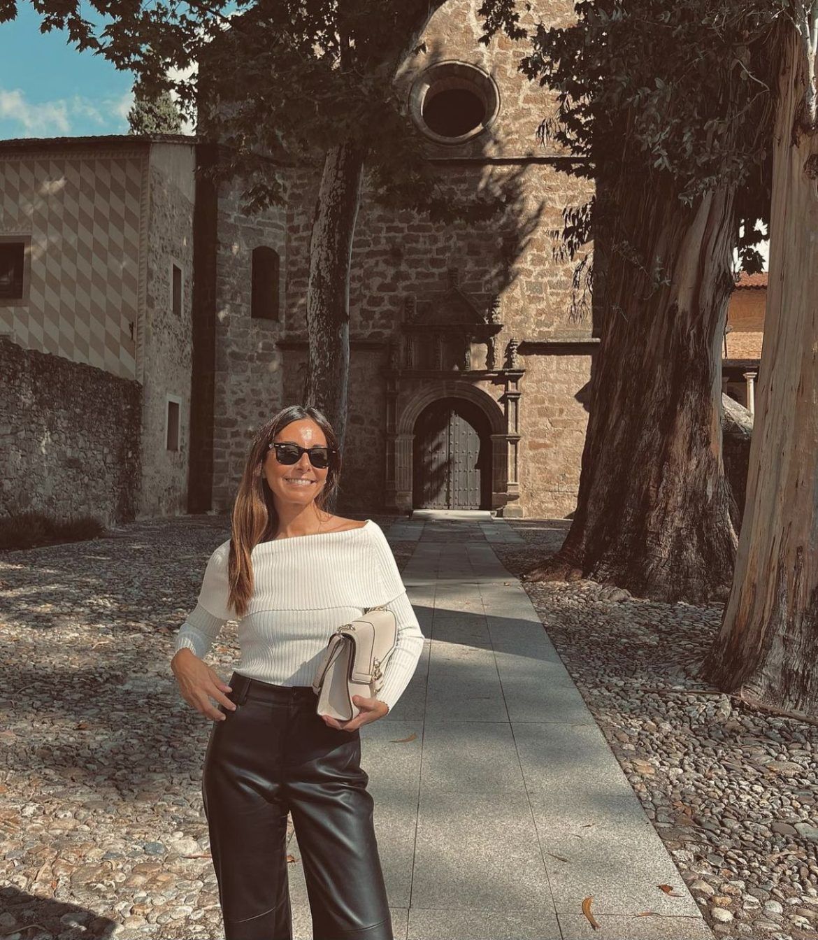 Mónica Sánchez del Monte revoluciona las redes con el pantalón de moda de Mango Mónica Sánchez del Monte revoluciona las redes con el pantalón de moda de Mango - Gastronomía y Moda