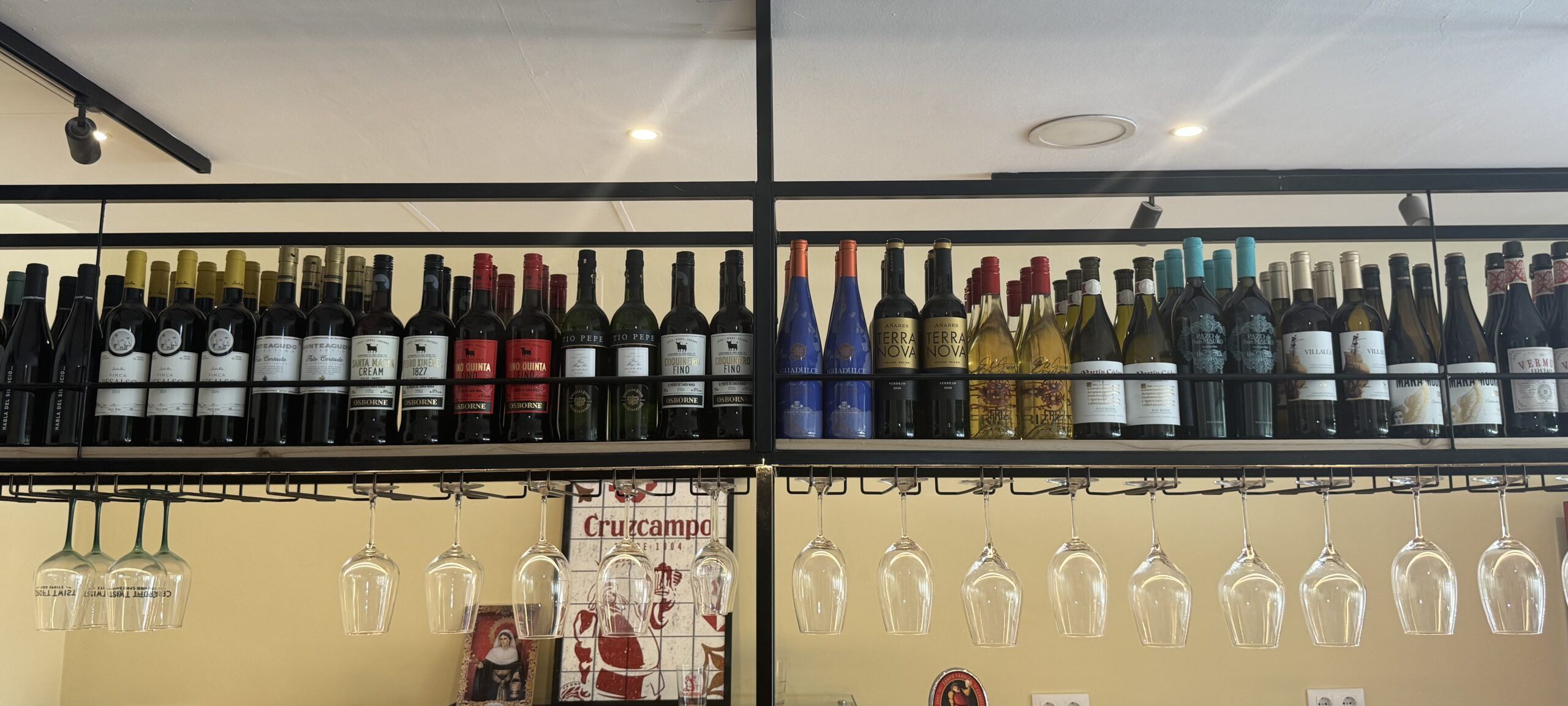 Pepe Palacios, el restaurante sevillano donde la cocina tradicional encuentra su mejor versión junto a Santa Justa - Gastronomía y Moda