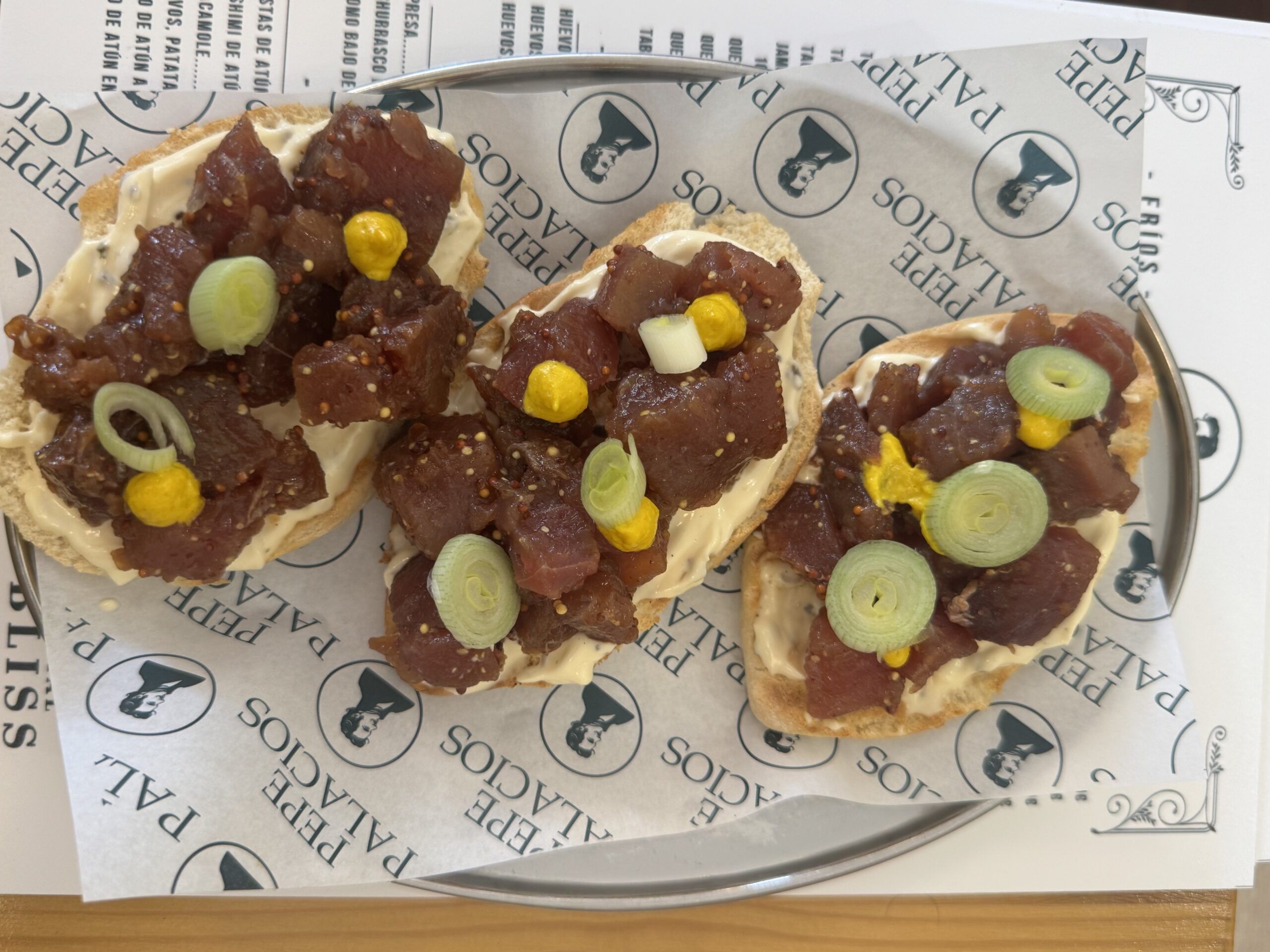 Pepe Palacios, el restaurante sevillano donde la cocina tradicional encuentra su mejor versión junto a Santa Justa - Gastronomía y Moda