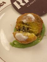 RICCA, la primera barra omakase de pizzas de España, abre sus puertas en Sevilla - Gastronomía y Moda