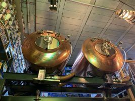 La Catedral de la Cerveza en Pedrera reabre sus puertas con más de 2000 nuevas botellas de todo el mundo - Gastronomía y Moda