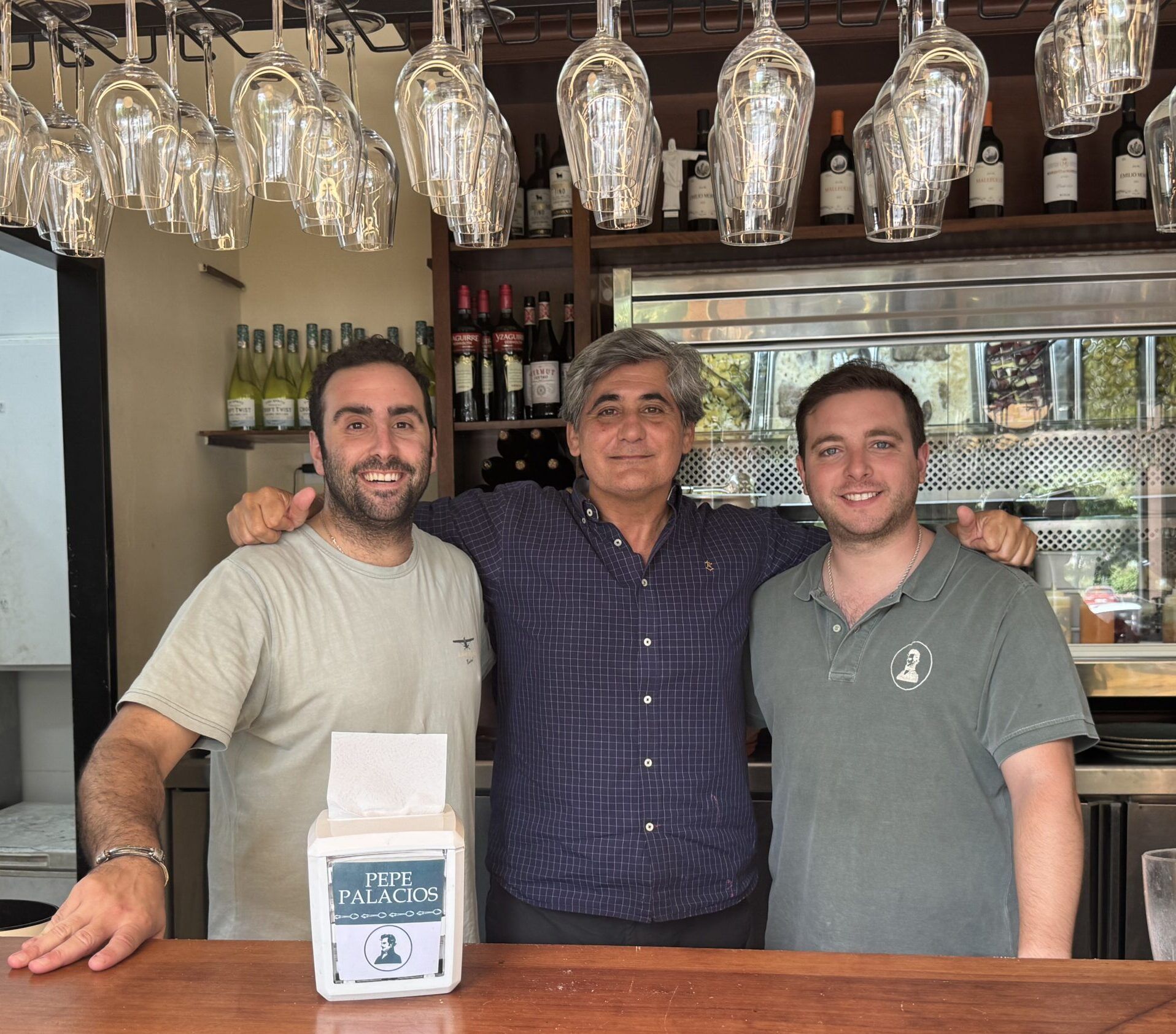 Pepe Palacios, el restaurante sevillano donde la cocina tradicional encuentra su mejor versión junto a Santa Justa - Gastronomía y Moda