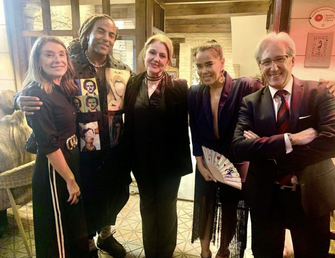 Yotuel y Beatriz Luengo se dejan seducir por la cocina de Casa Robles - Gastronomía y Moda