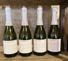 Umbretum semiseco, el primer espumoso del mundo con uva sevillana ¡ya está a la venta! - Gastronomía y Moda