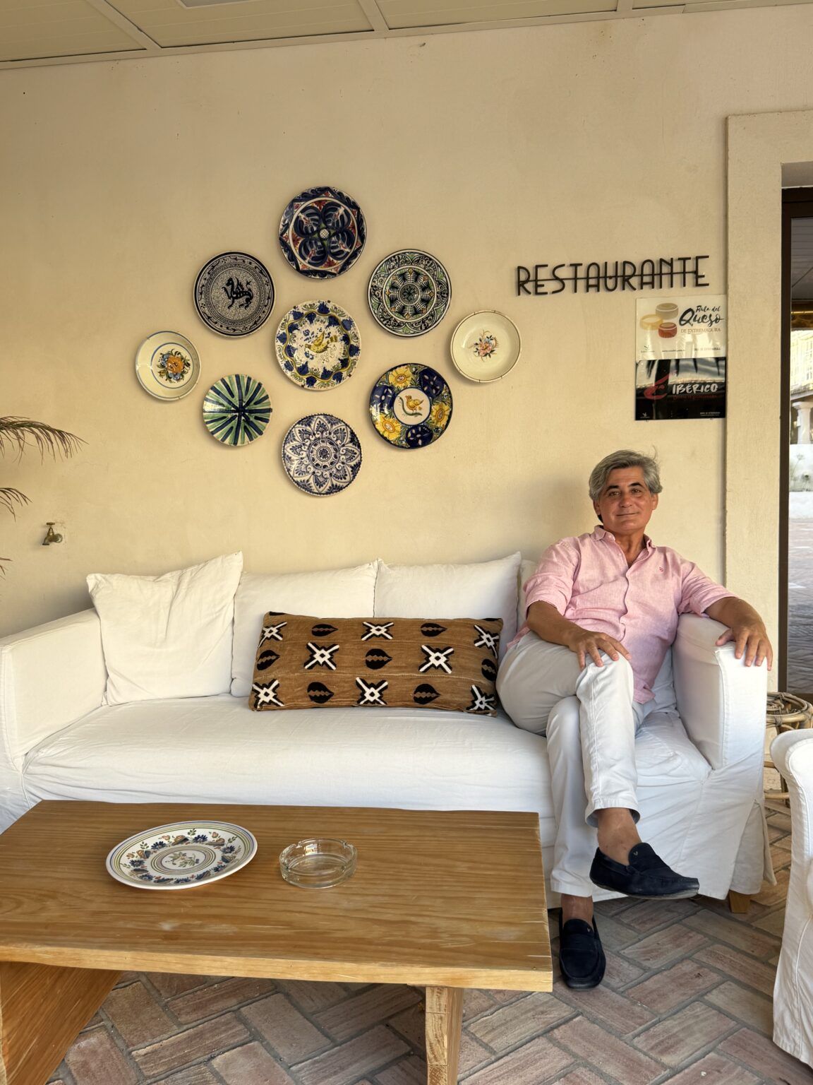 Descubrimos Las Mesas, el restaurante gastronómico que convierte La Dehesa de Don Pedro en un destino imprescindible de Extremadura - Gastronomía y Moda