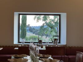 Descubrimos Las Mesas, el restaurante gastronómico que convierte La Dehesa de Don Pedro en un destino imprescindible de Extremadura - Gastronomía y Moda