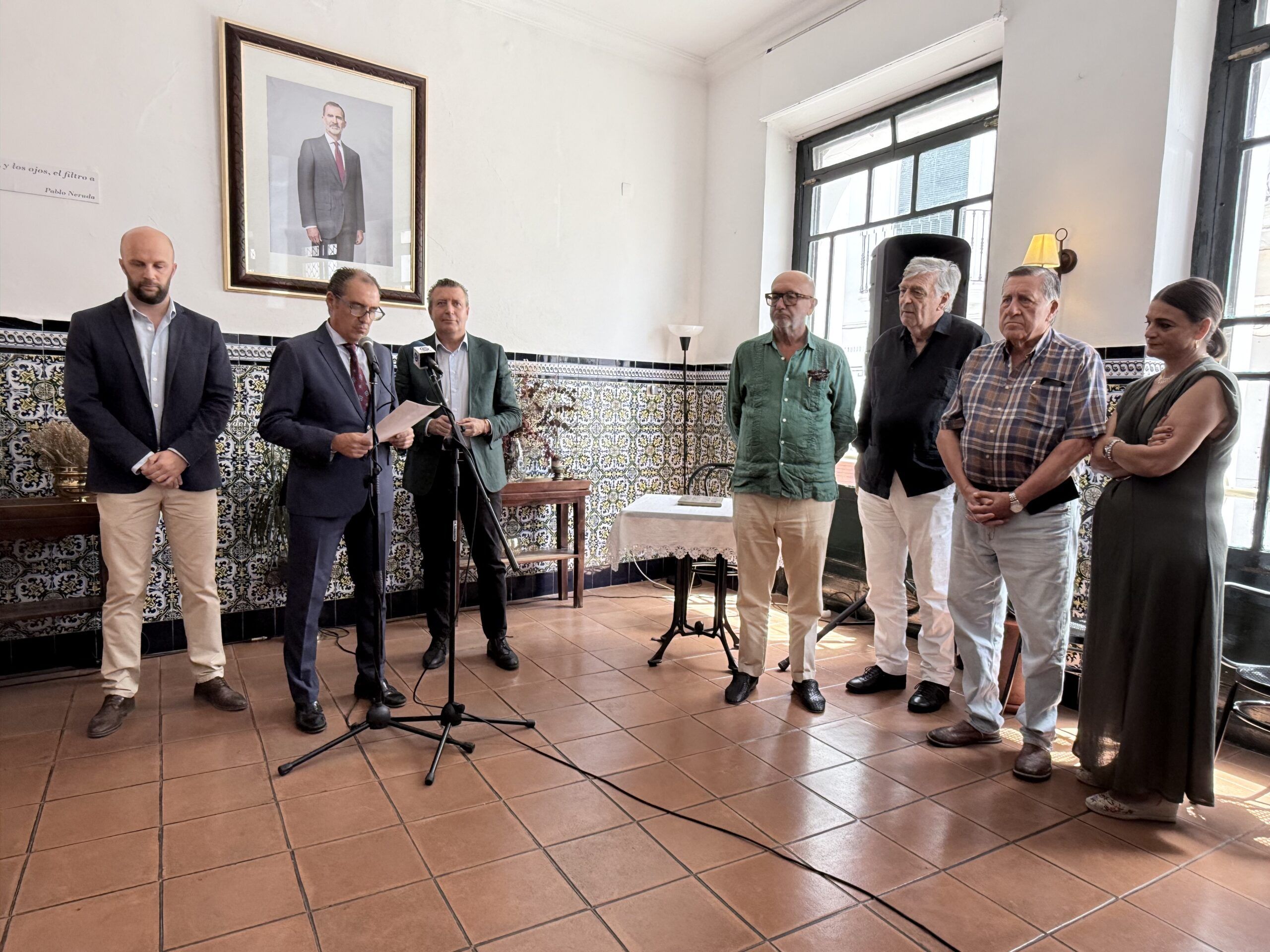 Javier Fernández reivindica el futuro de la Sierra Morena sevillana en un encuentro con vecinos y colectivos de la comarca - Gastronomía y Moda